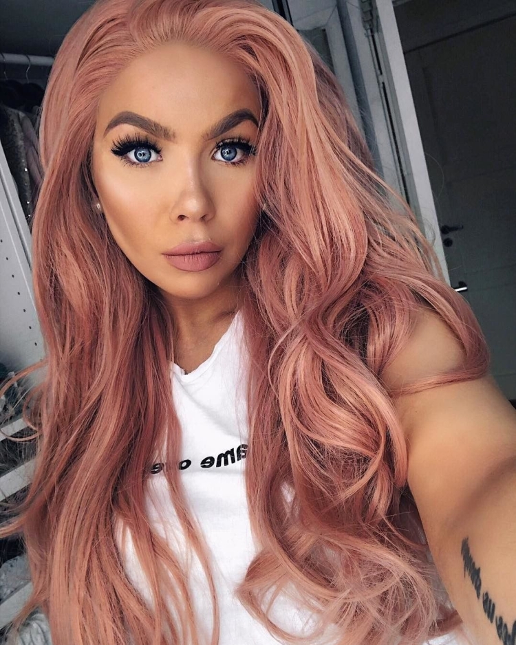 Персиковый оттенок волос