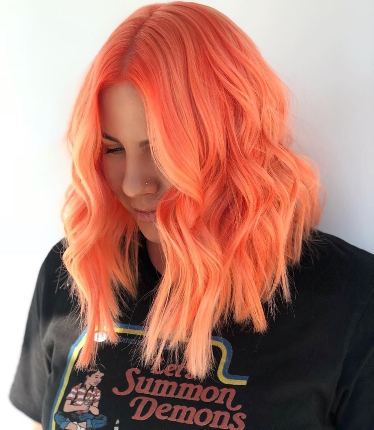 Персиковый цвет волос