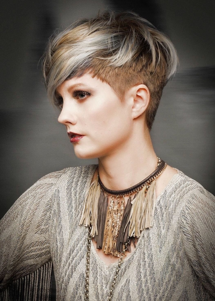 Стрижка кроп женская