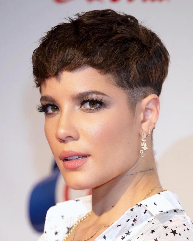Halsey Haircut