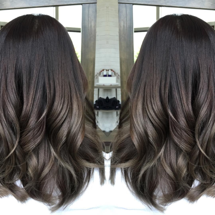 Балаяж на черные прямые волосы