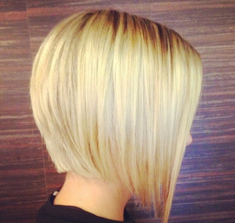 Каре на ножке с удлинением блондинка