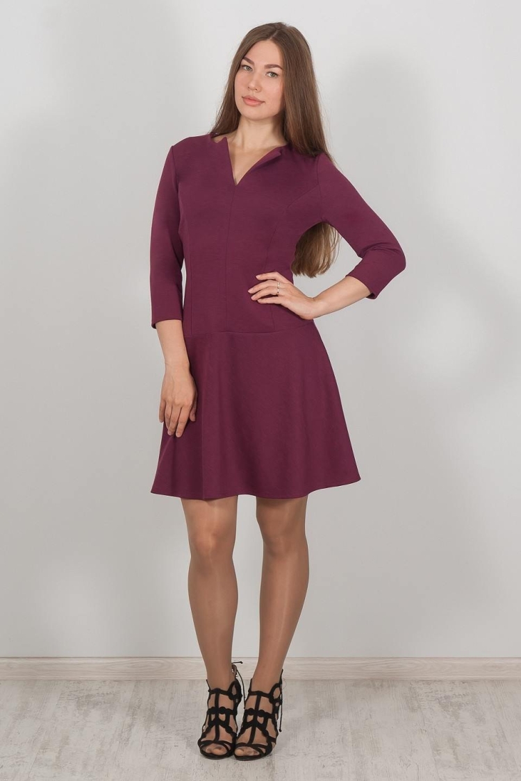 Платье брусничного цвета
