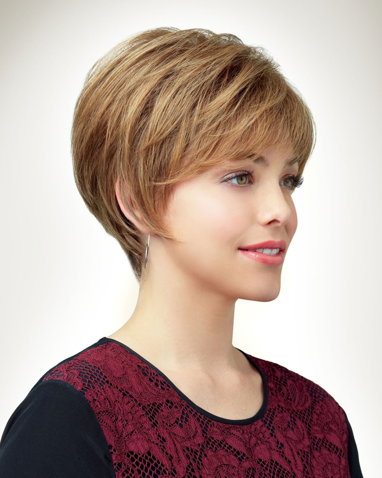Фото модельных стрижек для женщин