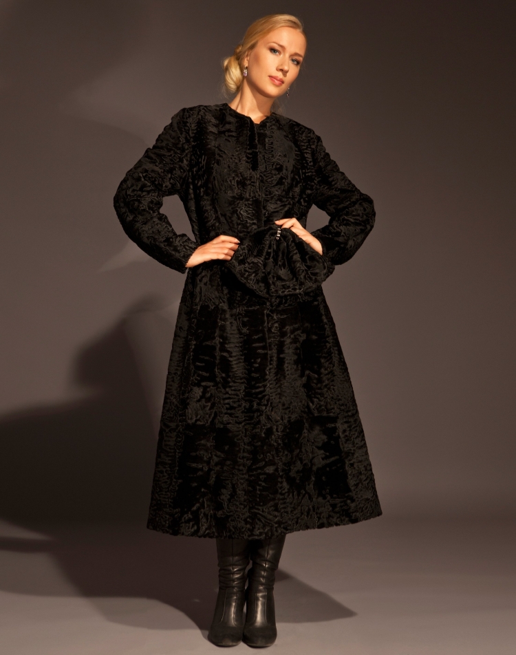 Полушубок из каракуля 2019