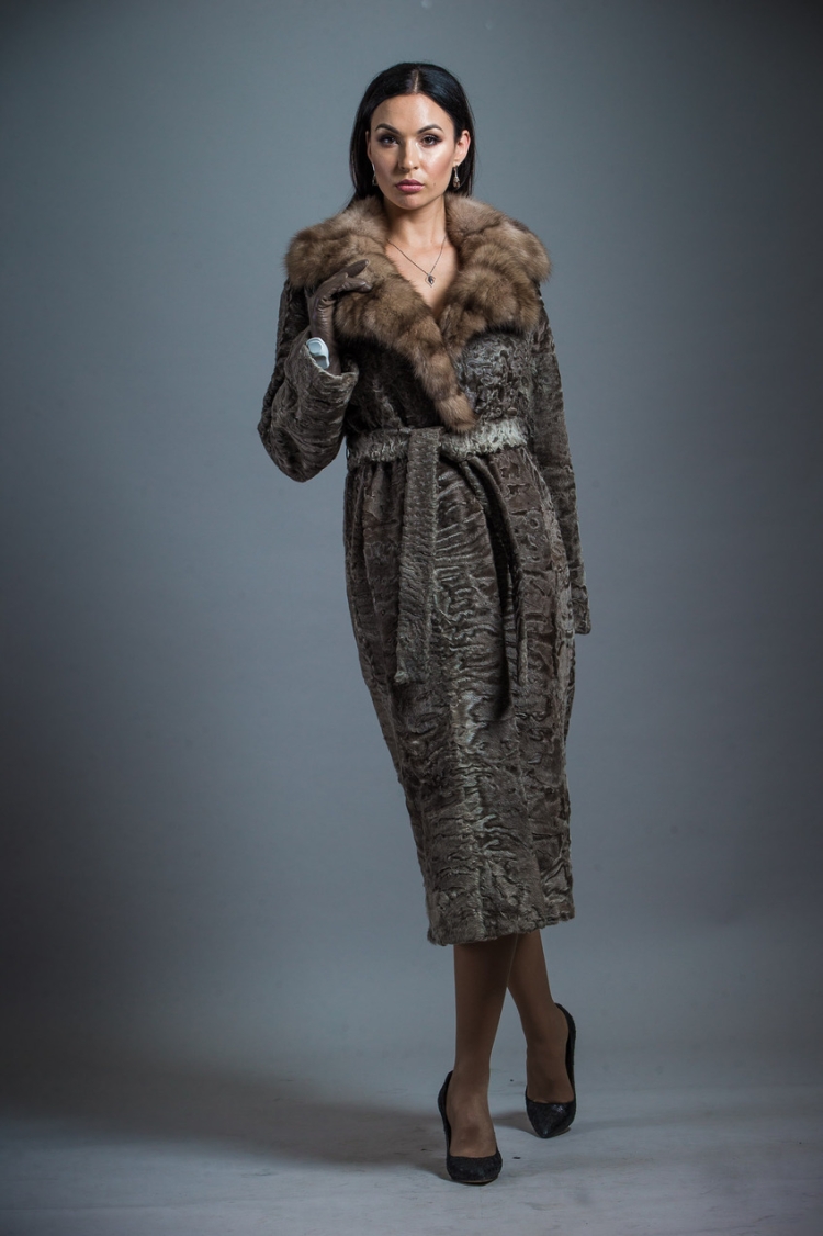 Шуба каракульча свакара