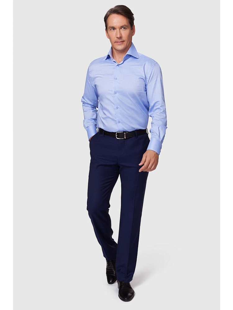 Рубашка к синим брюкам