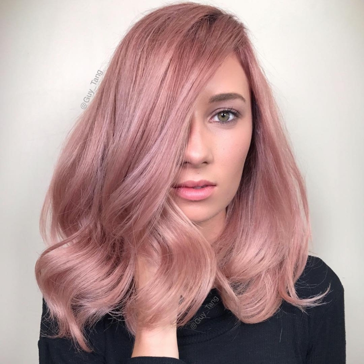 Розовый блонд