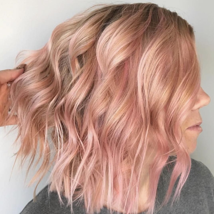 Персиковый балаяж на каре