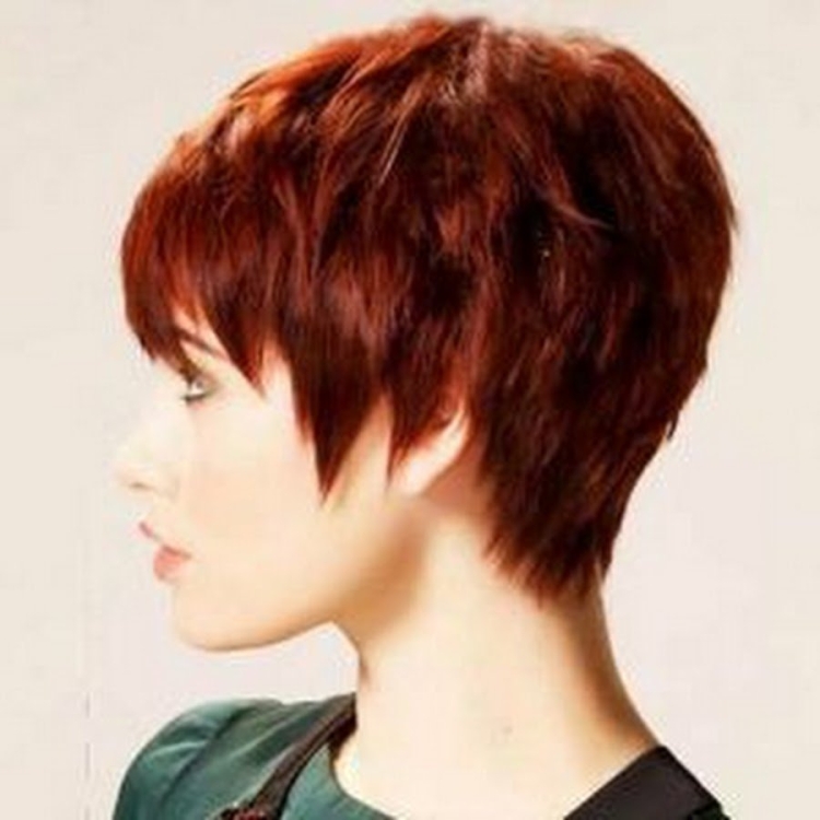 Стрижки на короткие волосы с прикрытыми ушами с рыжим цветом