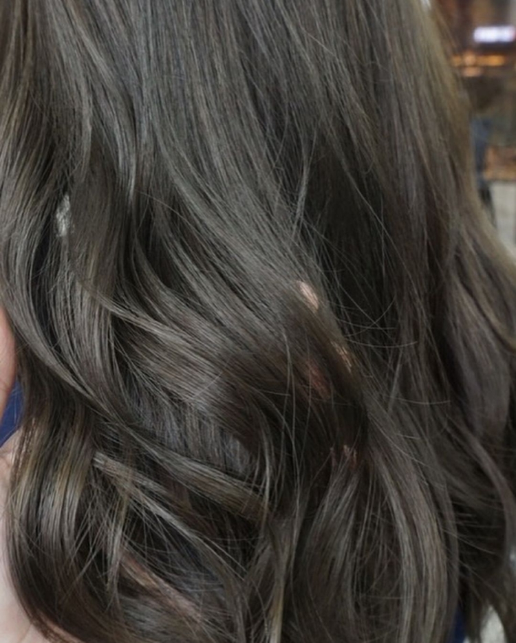 Холодный русый краска Эстель 7.1