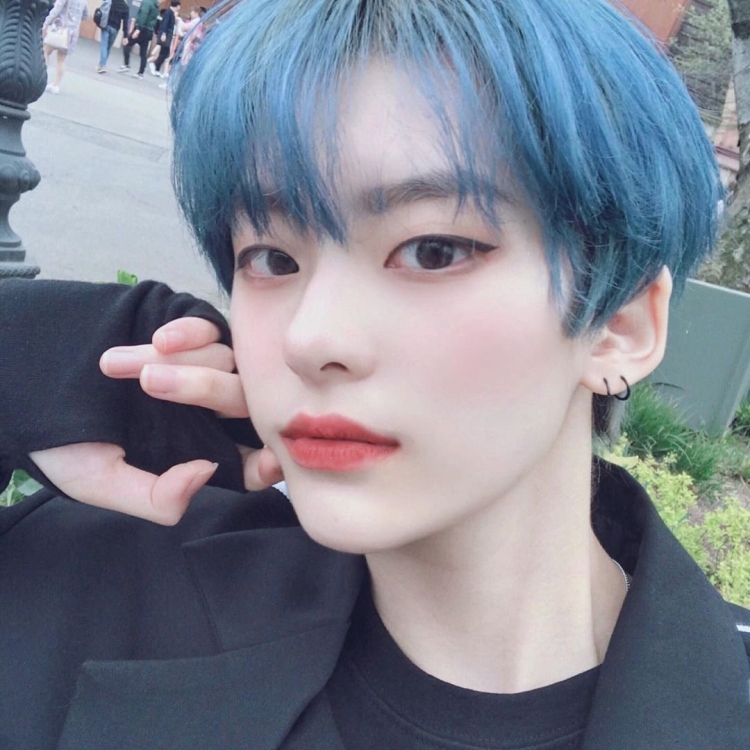 Ulzzang boy причёска