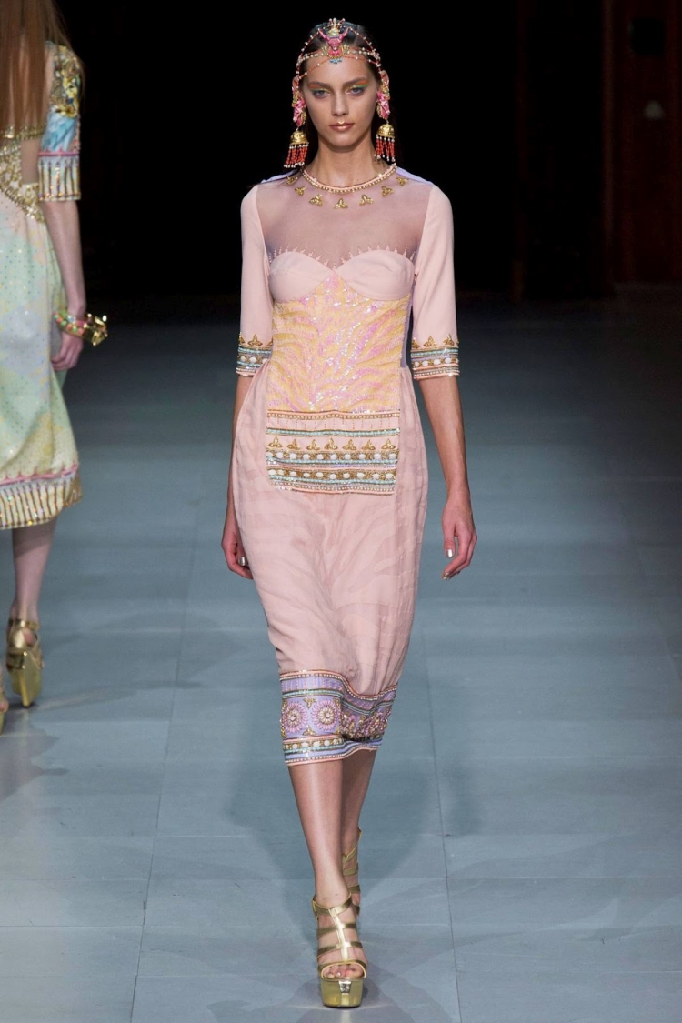 Современный Восточный стиль в одежде