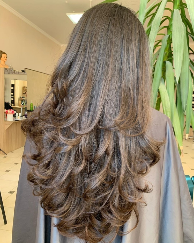 Стрижка Каскад на длинные волосы