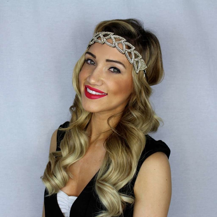 Прическа в стиле Чикаго на длинные волосы