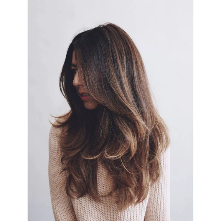 Каскад на длинные волнистые волосы