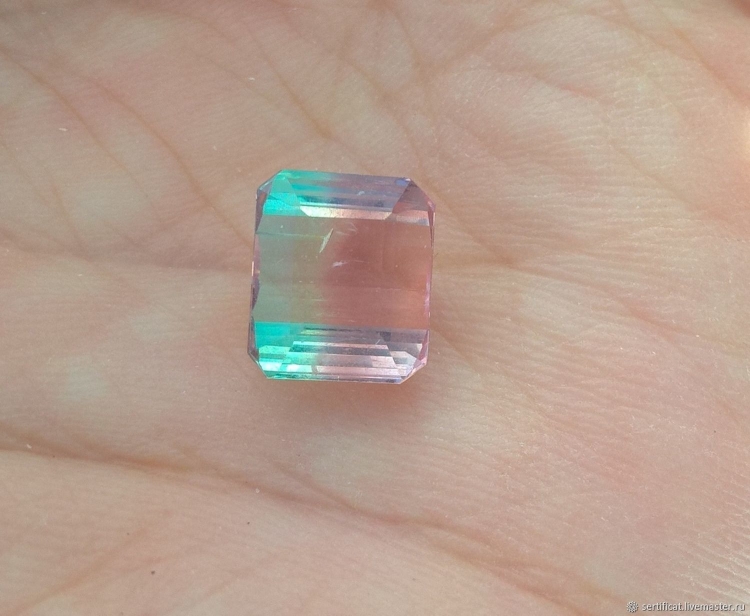 Арбузный турмалин