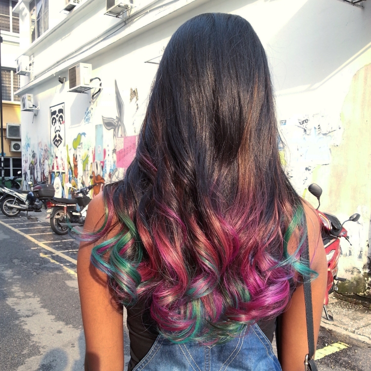 Цветные кончики волос