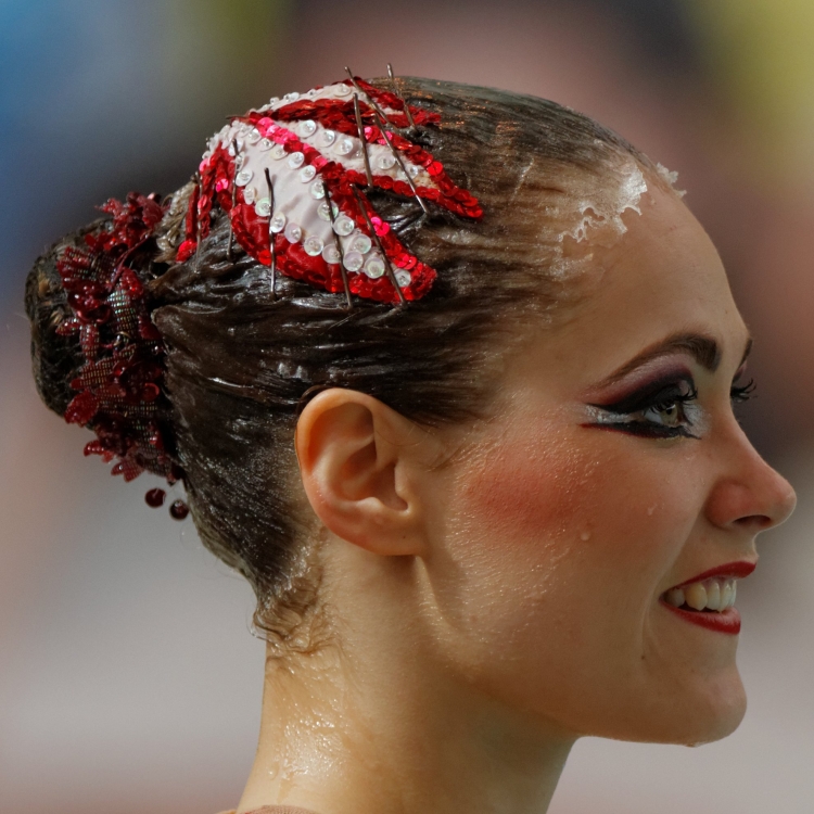 Прическа для художественной гимнастики