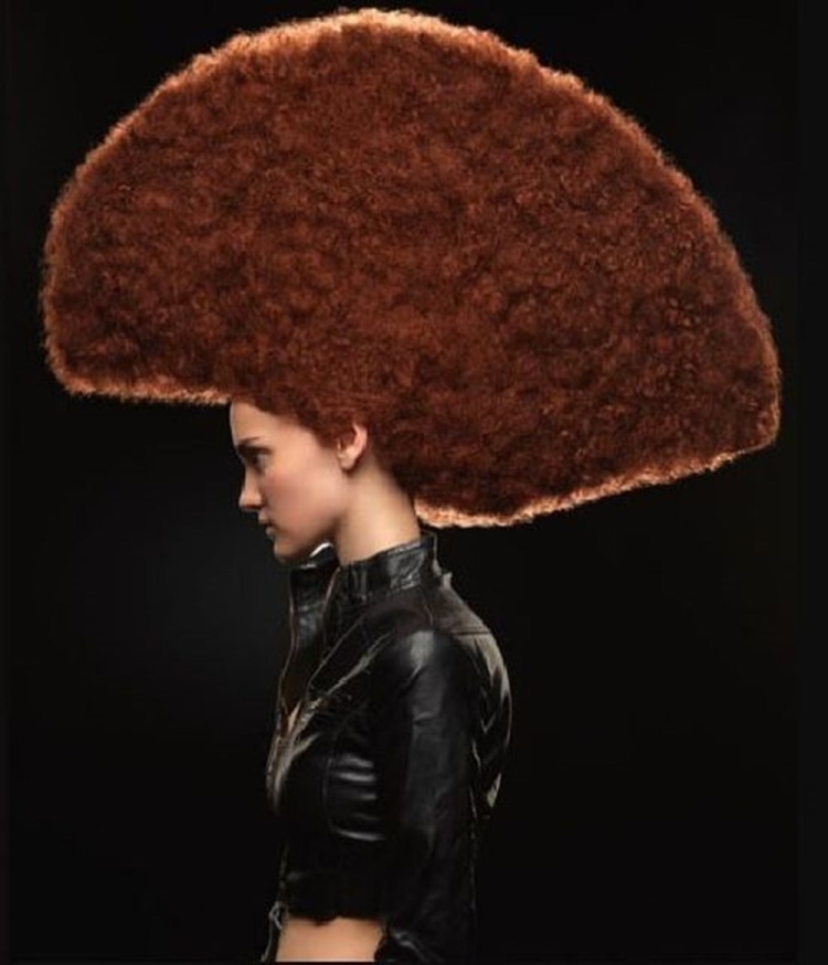 Прическа гриб