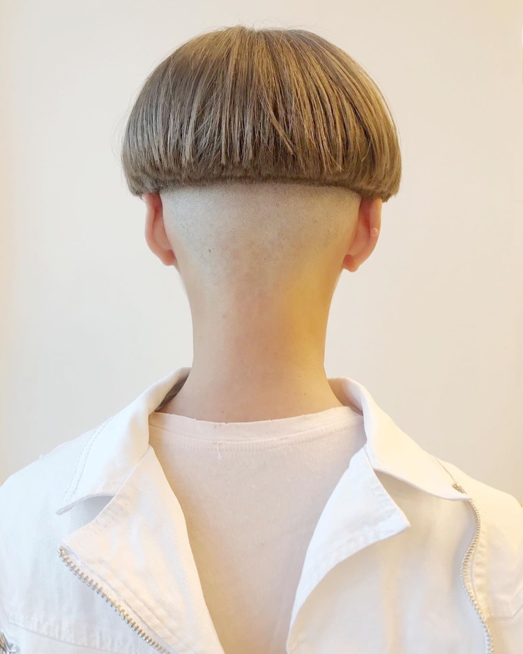 Стрижка под горшок смешная