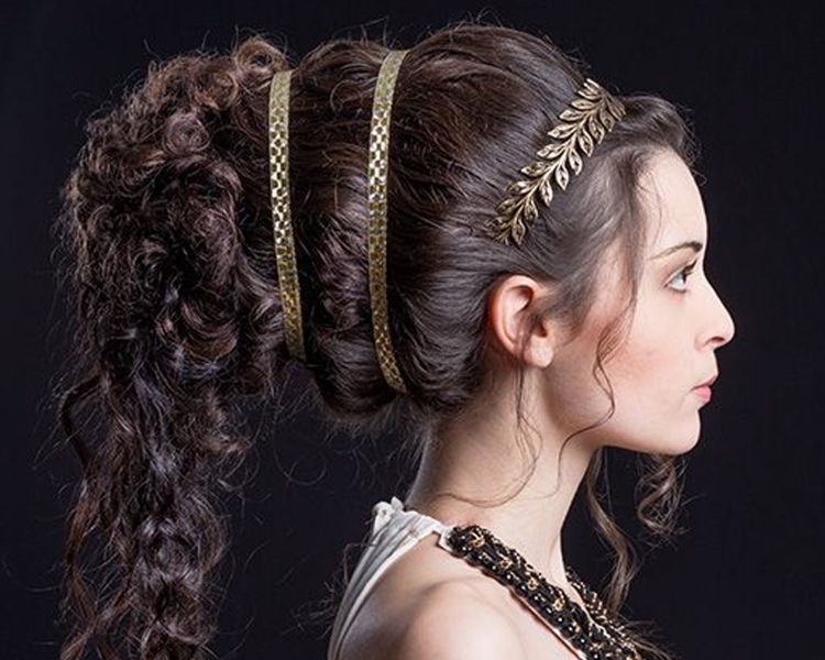 Коримбос прическа древняя Греция