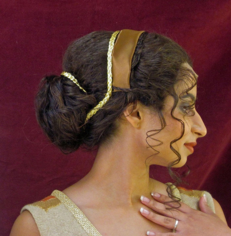 Прическа лампадион древняя Греция