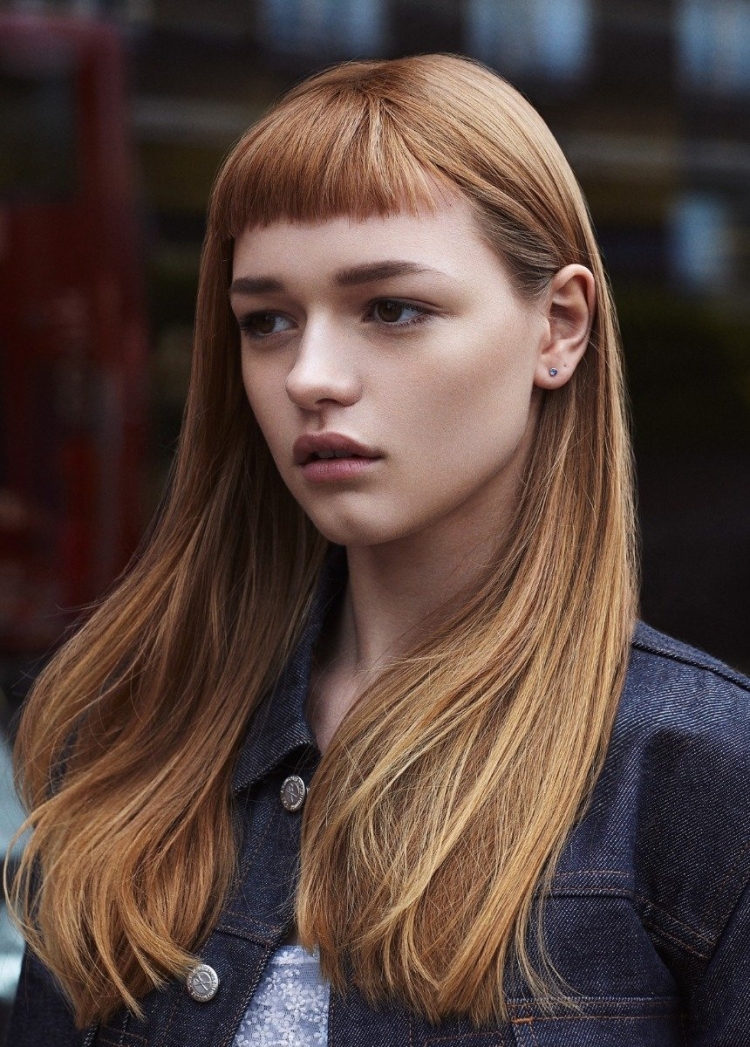 Короткая челка с длинными волосами