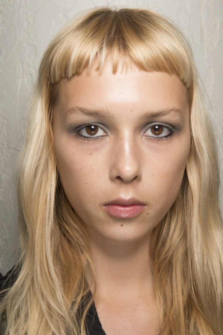 Очень короткая челка