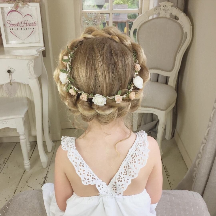 Торжественная прическа для девочки