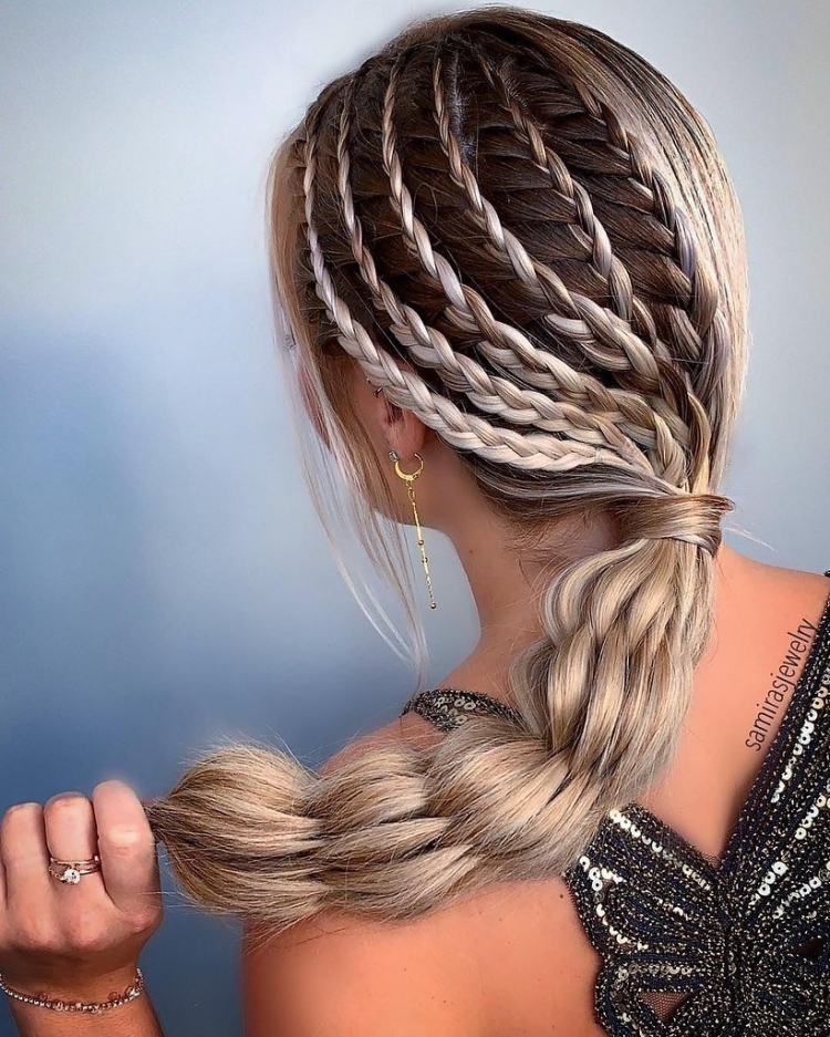 Плетение косичек