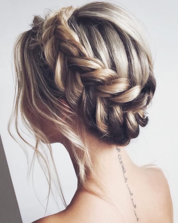 Прически с косичками