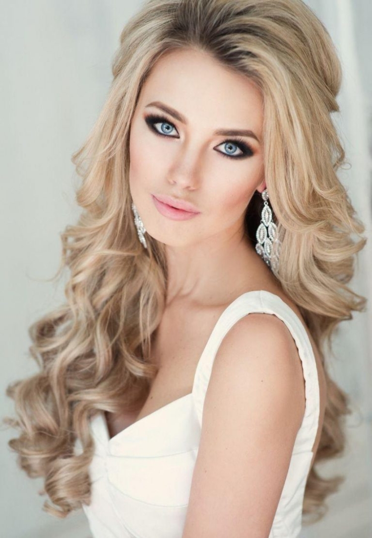 Прическа Локоны на длинные волосы