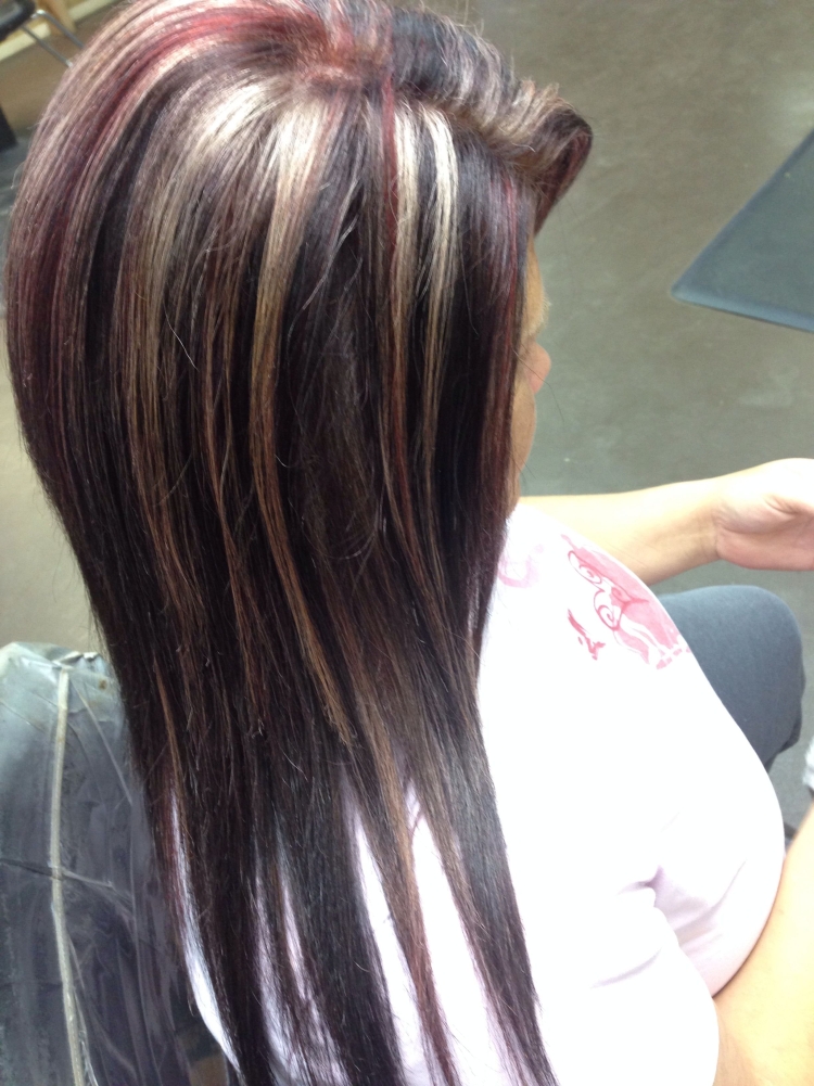 Мелирование на чёрные крашеные волосы