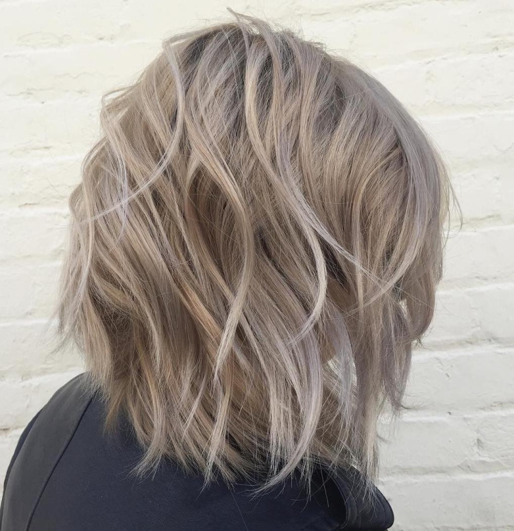 Боб каре балаяж пепельный