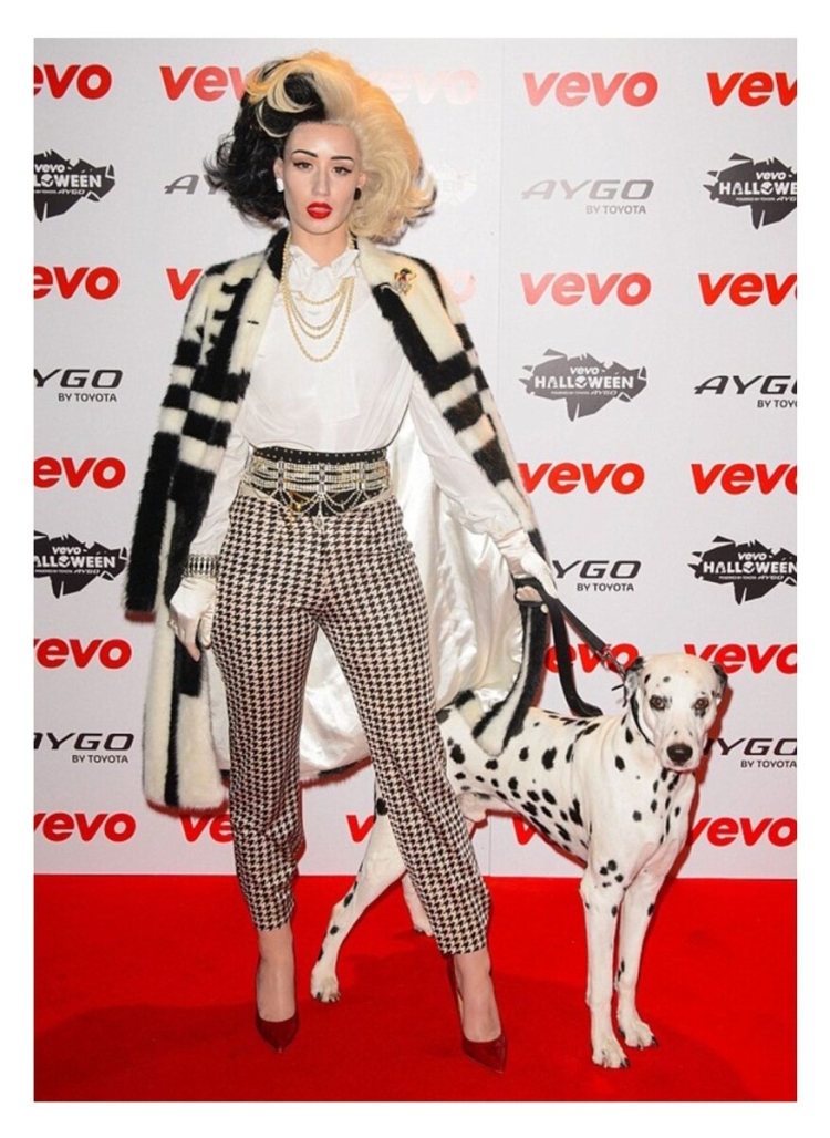 Образ Круэллы де Виль на Хэллоуин