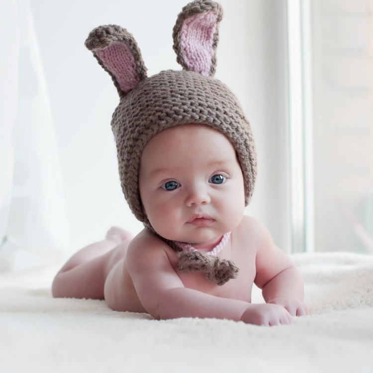 Шапка с ушками зайки