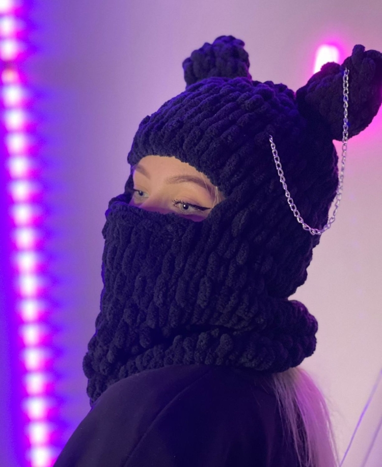 Балаклава с ушками вязаная