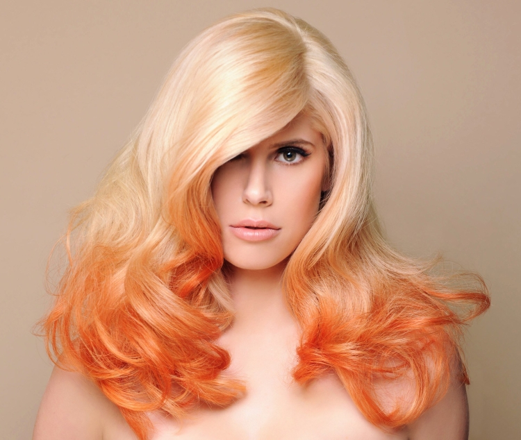 Блонд с рыжими прядями