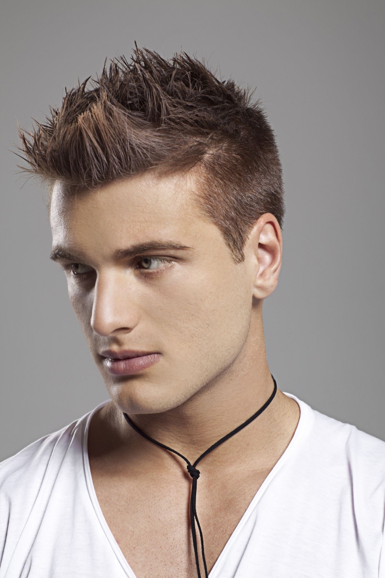 Мужские стрижки модные модельные