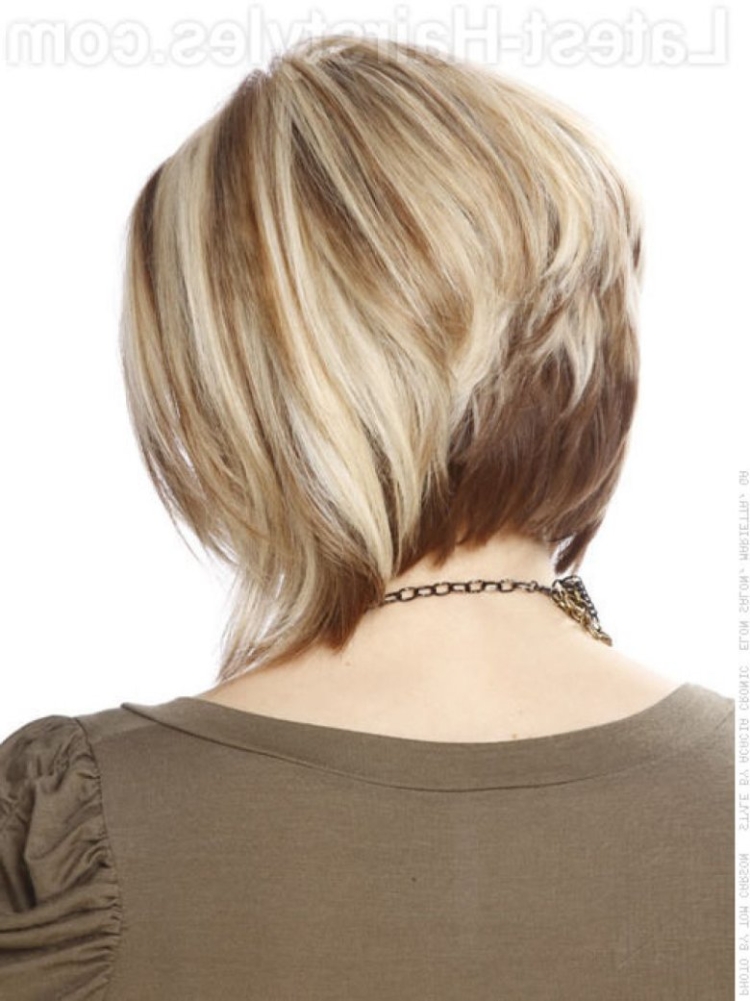 Боб-каре на средние с укороченным затылком