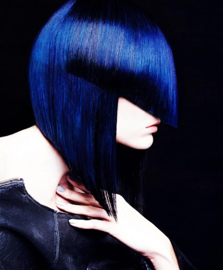 Волосы с синим отливом