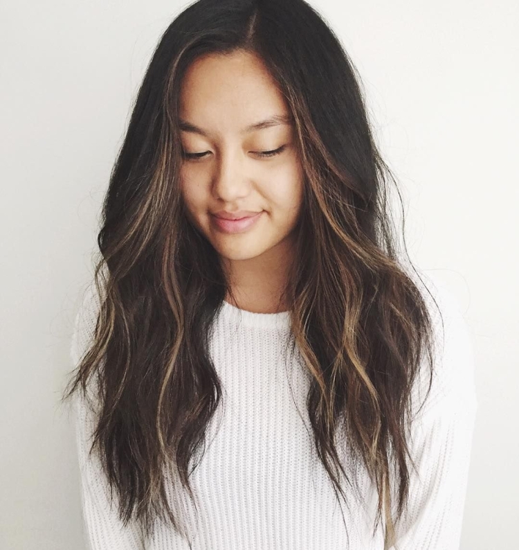 Высветлянные ПРЯТКИ на темных волосах