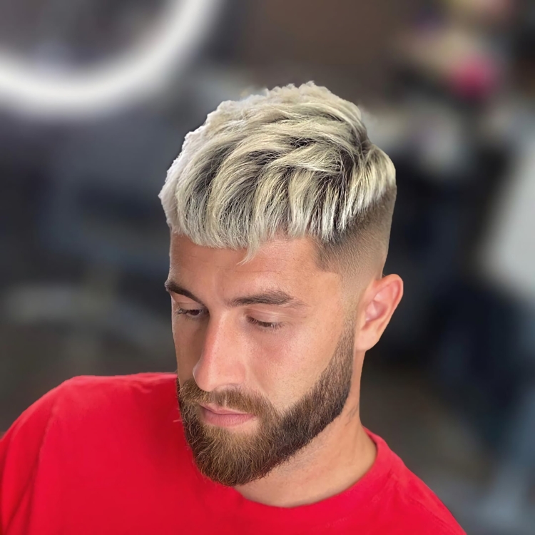 Мужская стрижка Цезарь 2022