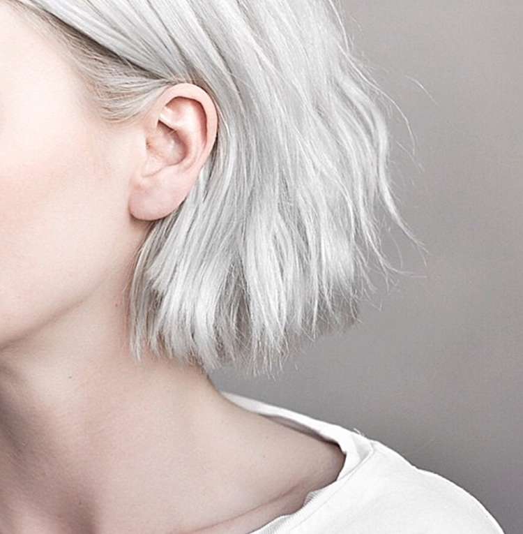 Пепельный на короткие волосы