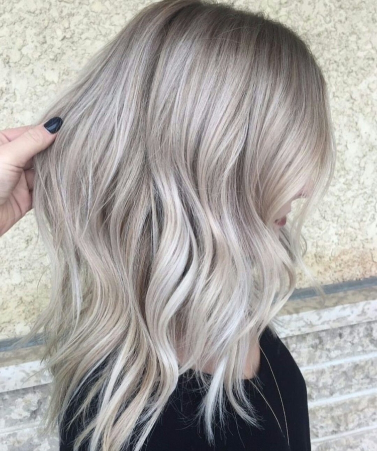 Блонд с пепельным оттенком