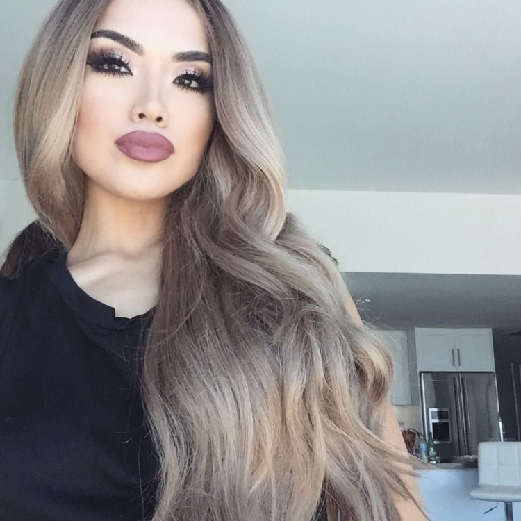 Макияж для пепельных волос