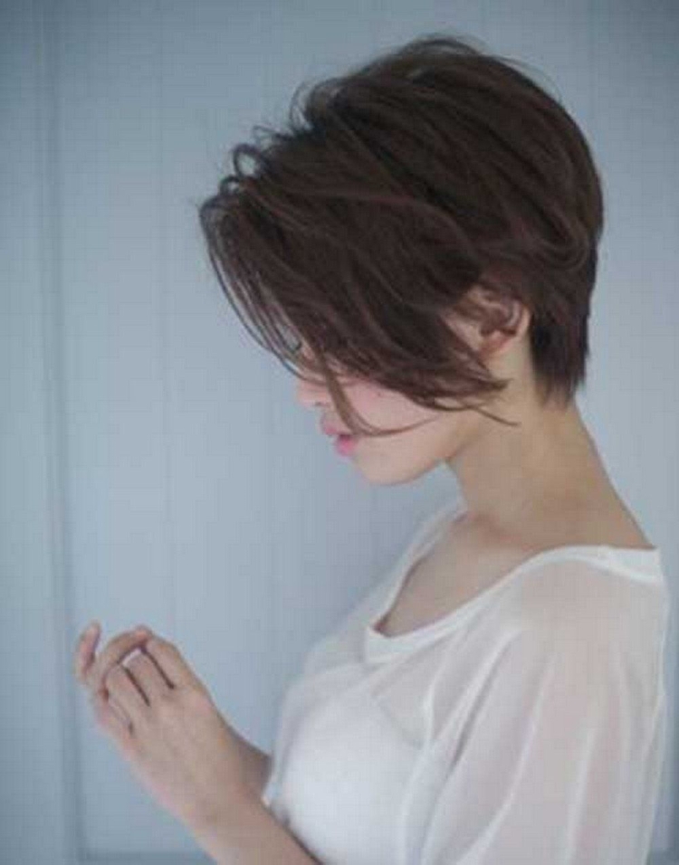 Прическа Томбой Боб