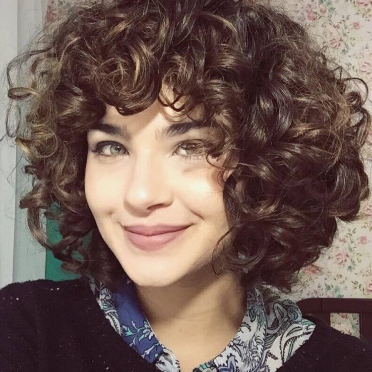 Айсель курли