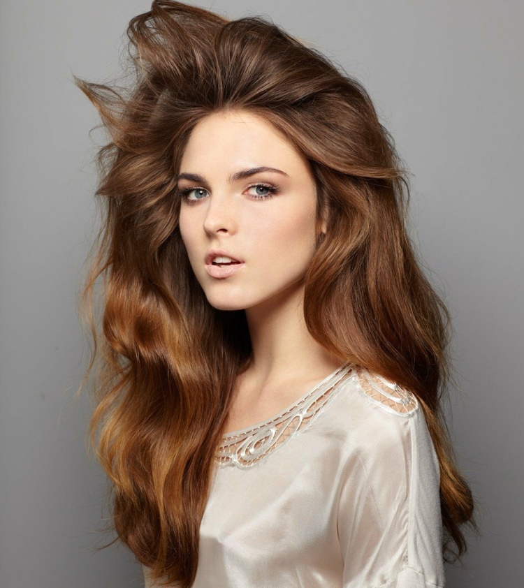 Пышные волосы